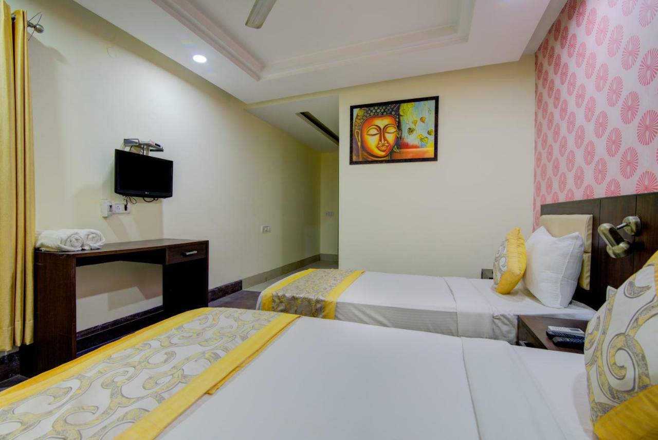 Airport Hotel Daya Capitol New Delhi Exterior photo